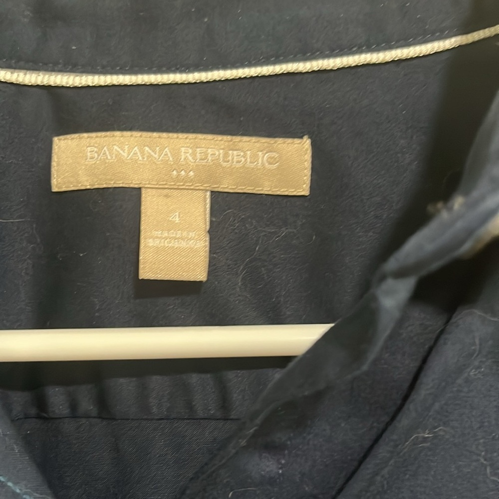 Banana Republic Fitted Button Up Shirt - Picture 2 of 2